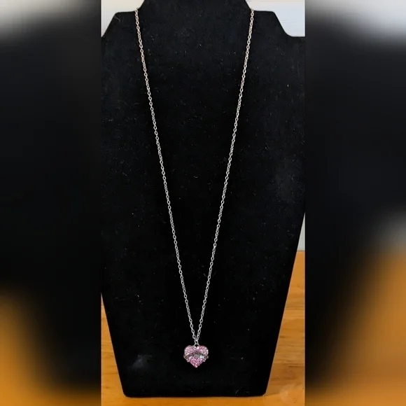 New heart necklace, Nana, Mom, Sister, Hope, Daughter, Lil Sis, Mid Sister - Picture 5 of 13